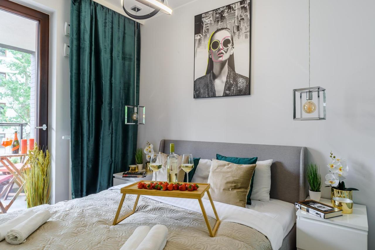 Lumina Apartments Near Warsaw Uprising Museum מראה חיצוני תמונה