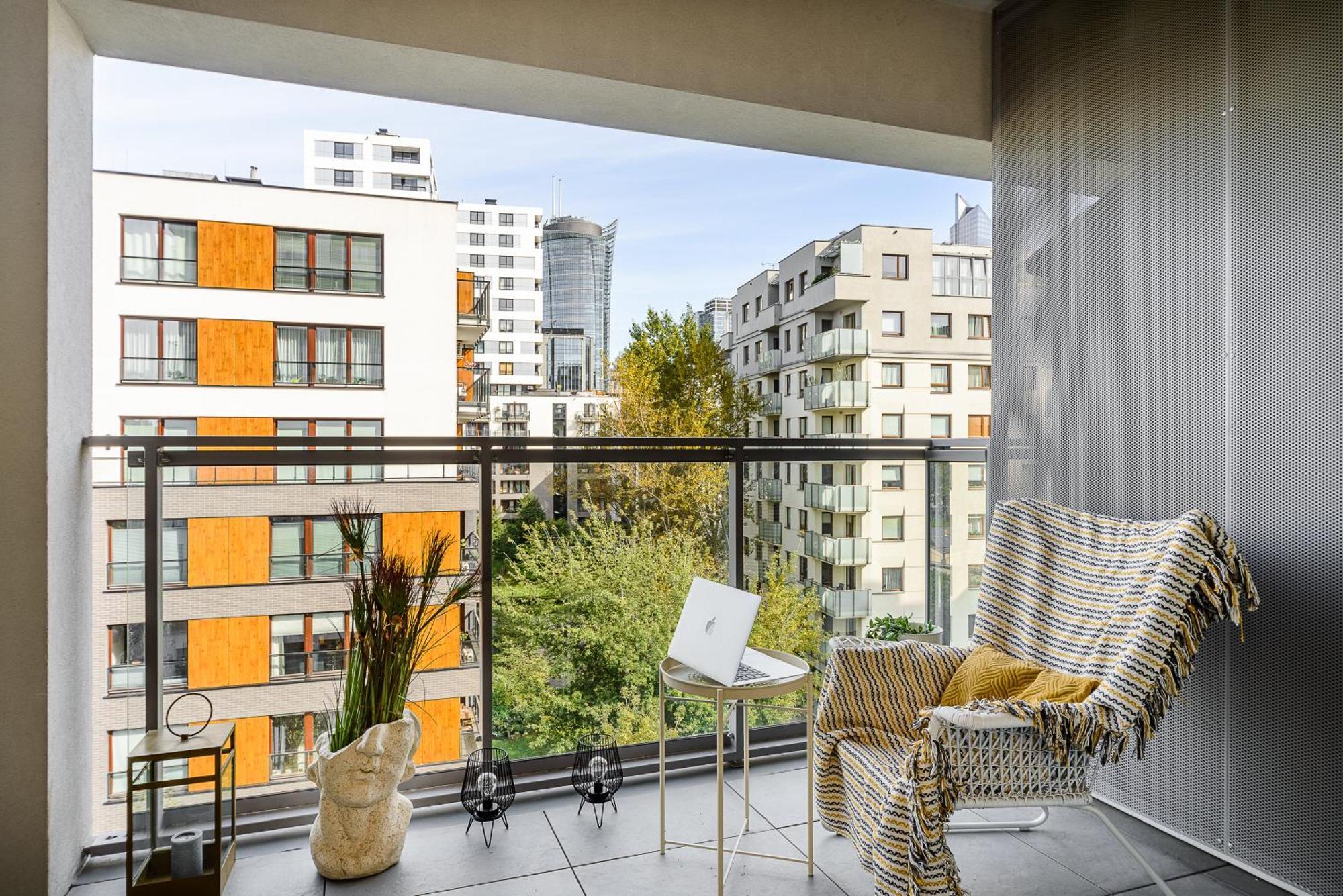Lumina Apartments Near Warsaw Uprising Museum מראה חיצוני תמונה