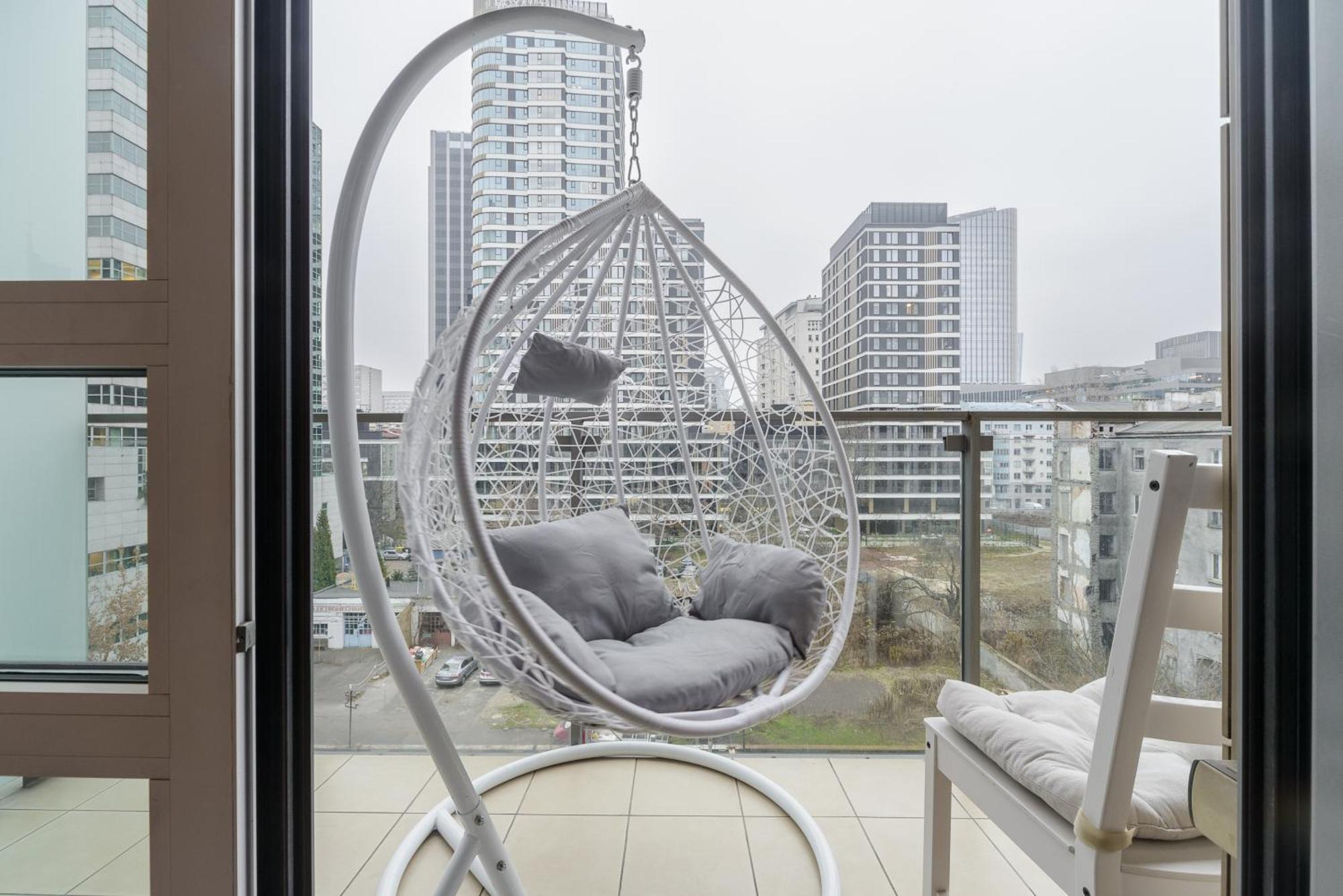 Lumina Apartments Near Warsaw Uprising Museum מראה חיצוני תמונה